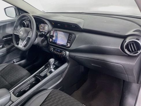 Used 2022 Nissan Kicks SV FWD image 28
