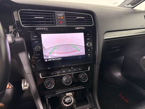 Used 2019 Volkswagen GTI SE FWD image 15