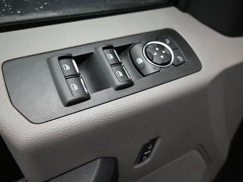 Used 2018 Ford F150 XL w/ Equipment Group 101A Mid RWD image 6