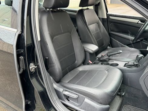 Used 2014 Volkswagen Passat 1.8T Wolfsburg Edition FWD image 12