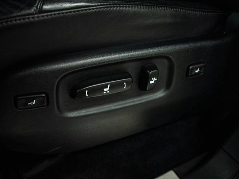 Used 2016 Lexus LX 570 4WD image 21