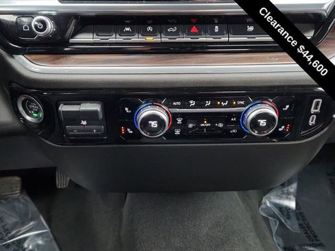 Used 2025 GMC Sierra 1500 SLT image 43