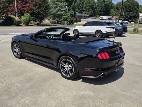 Used 2017 Ford Mustang Premium RWD image 4