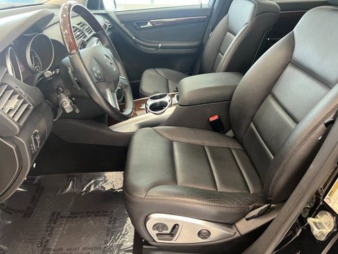 Used 2011 Mercedes-Benz R 350 4MATIC image 9
