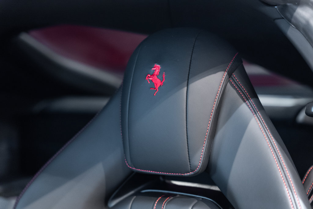 Used 2020 Ferrari 812 Superfast RWD image 6