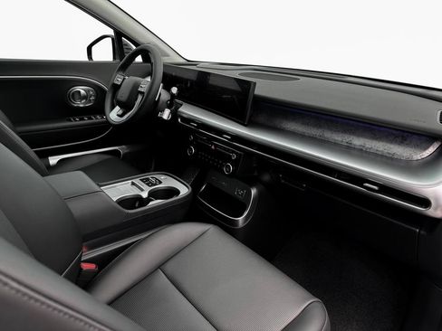 New 2026 Hyundai Ioniq 9 Calligraphy image 15