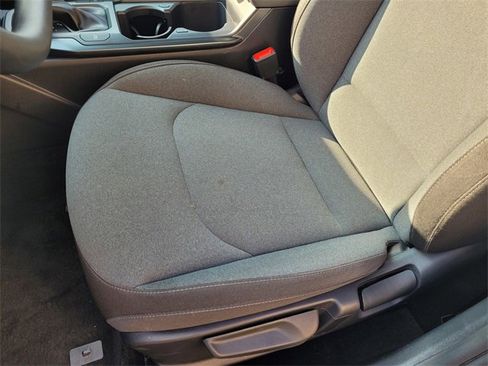 Used 2025 Kia K4 LXS image 11