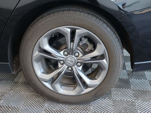 Used 2023 Honda Accord EX image 16