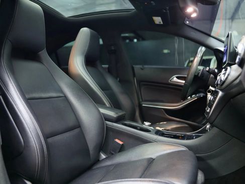 Used 2018 Mercedes-Benz CLA 250 image 29