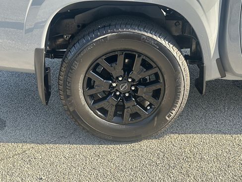 Used 2026 Nissan Frontier SV w/ All-Weather Content Package RWD image 17