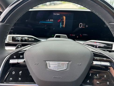 Used 2024 Cadillac Lyriq Sport AWD/4WD image 27