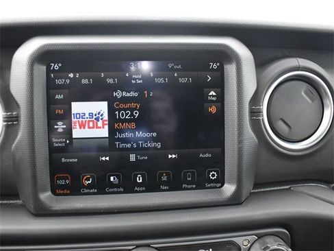 Used 2023 Jeep Wrangler Unlimited Sahara image 11