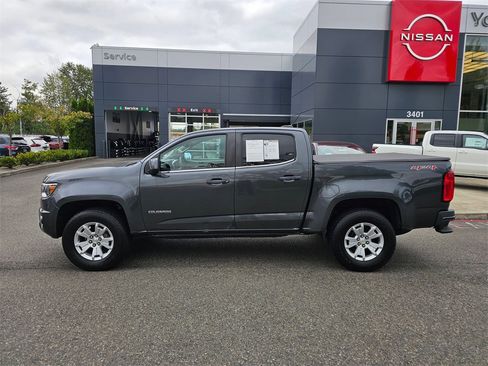 Used 2016 Chevrolet Colorado LT w/ LT Convenience Package image 8