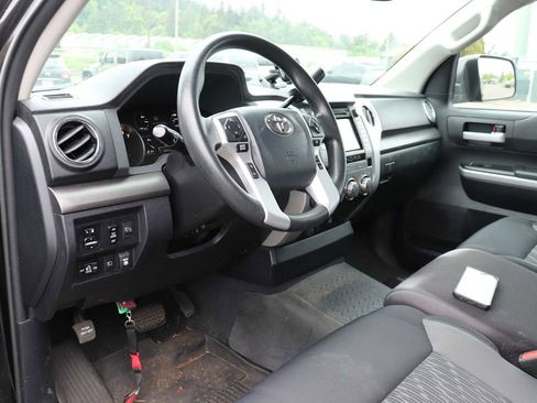 Used 2019 Toyota Tundra SR5 AWD/4WD image 10