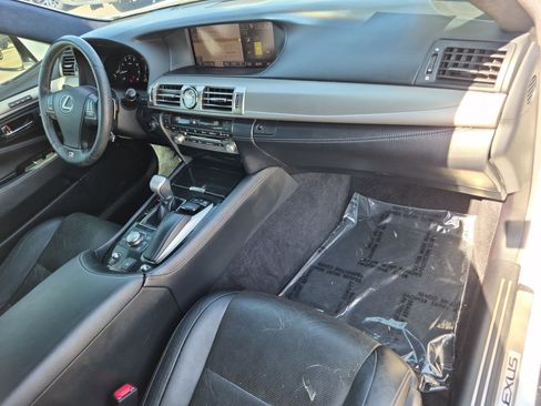 Used 2013 Lexus LS 460 w/ F-Sport Pkg RWD image 28
