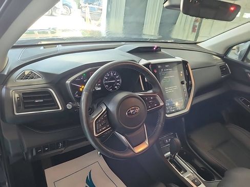 Used 2023 Subaru Ascent Limited AWD/4WD image 4