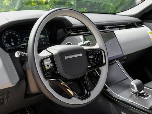 New 2026 Land Rover Range Rover Velar Dynamic SE AWD/4WD image 22