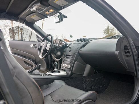 Used 2007 Nissan 350Z Touring image 37