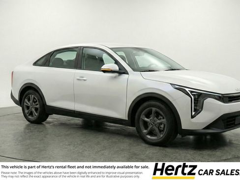 Used 2025 Kia K4 FWD image 1