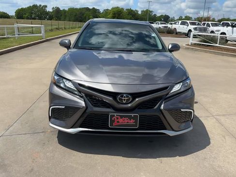 Used 2023 Toyota Camry XSE image 4
