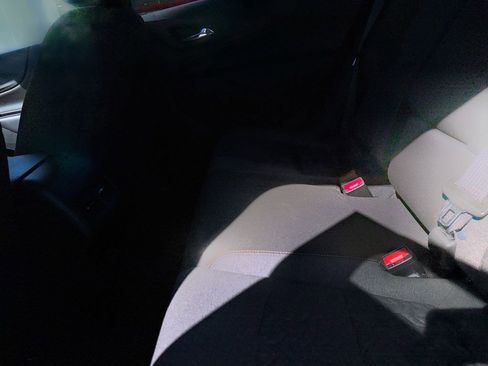 Used 2022 Chevrolet Equinox LT FWD image 28
