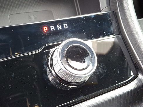 New 2025 Jeep Grand Cherokee Altitude image 11