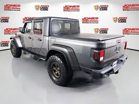 Used 2022 Jeep Gladiator Sport image 2