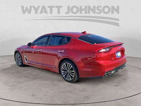 Used 2019 Kia Stinger Premium image 3