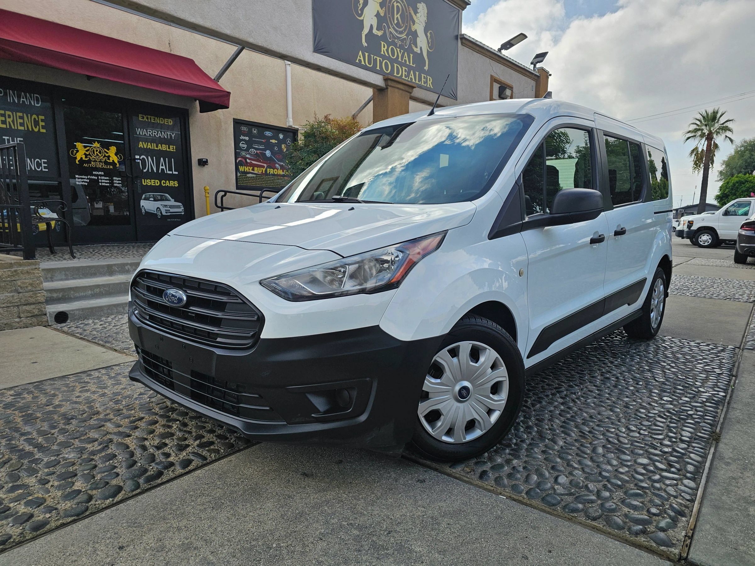 Used 2021 Ford Transit Connect XL FWD image 1