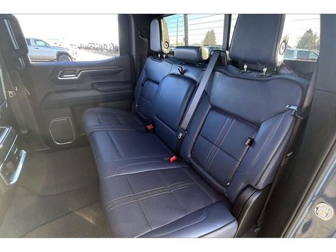 Used 2024 Chevrolet Silverado 1500 High Country w/ Technology Package image 27