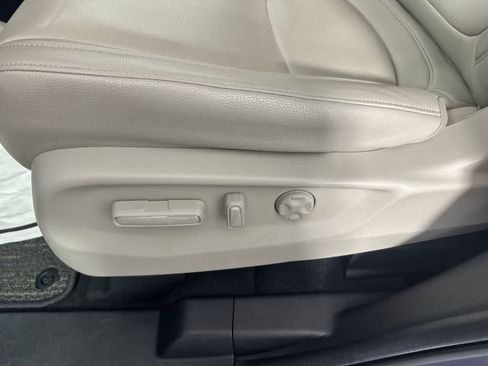 Used 2025 Honda Odyssey EX-L image 12