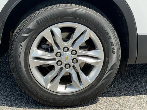 Used 2019 Chevrolet Blazer LT w/ Sound & Technology Package FWD image 10
