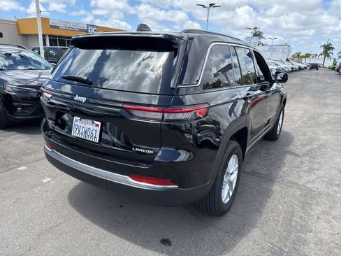 Used 2025 Jeep Grand Cherokee Laredo X RWD image 11