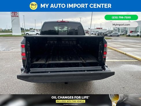 Used 2024 Nissan Frontier PRO-4X w/ Technology Package AWD/4WD image 27