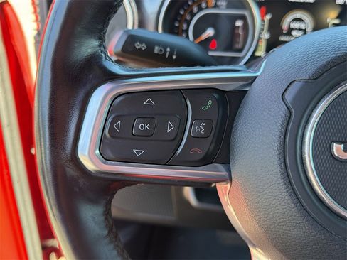 Used 2021 Jeep Wrangler Unlimited Sahara image 20
