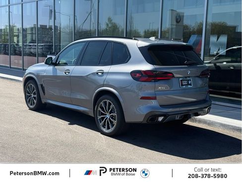 New 2026 BMW X5 xDrive40i w/ M Sport Package AWD/4WD image 3