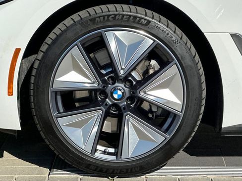 Used 2023 BMW i4 eDrive35 w/ Premium Package RWD image 31