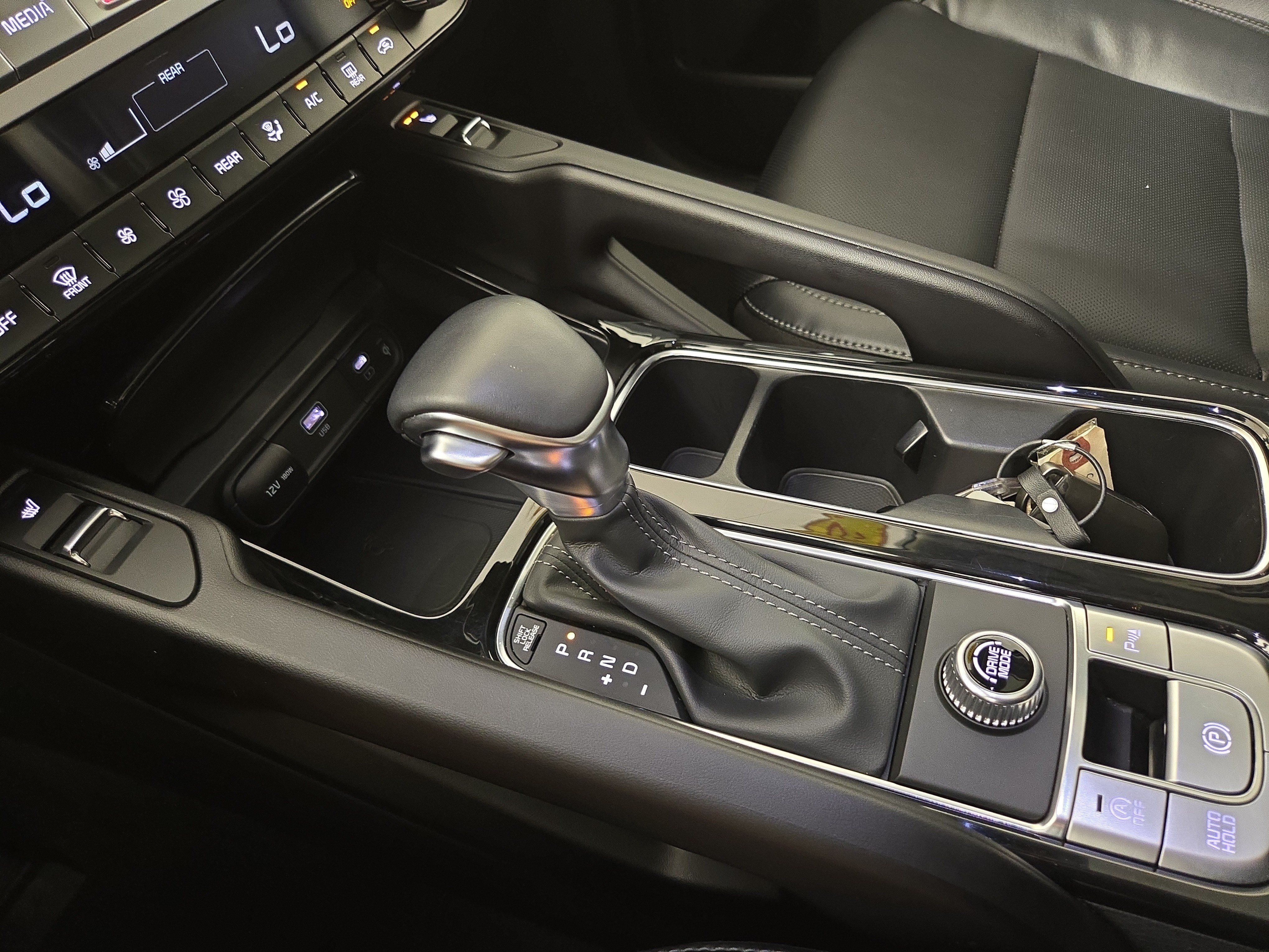Used 2025 Kia Telluride S FWD image 25