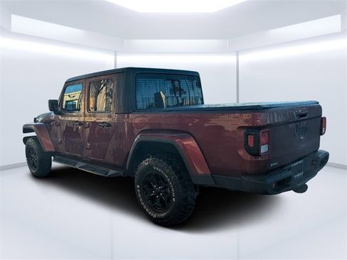 Used 2022 Jeep Gladiator Willys image 5