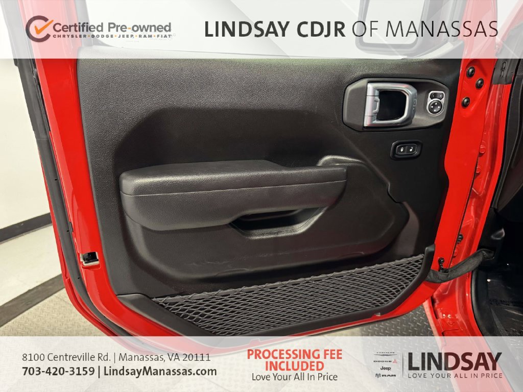 Used 2025 Jeep Wrangler Unlimited Sport AWD/4WD image 18