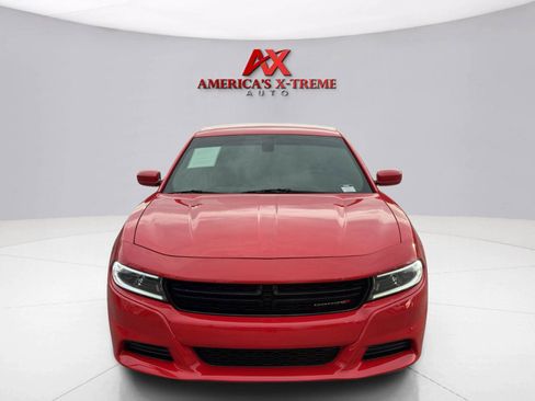 Used 2022 Dodge Charger SXT RWD image 9