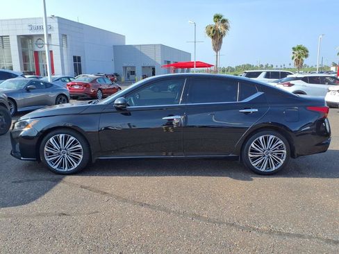 Used 2024 Nissan Altima 2.5 SL FWD image 5