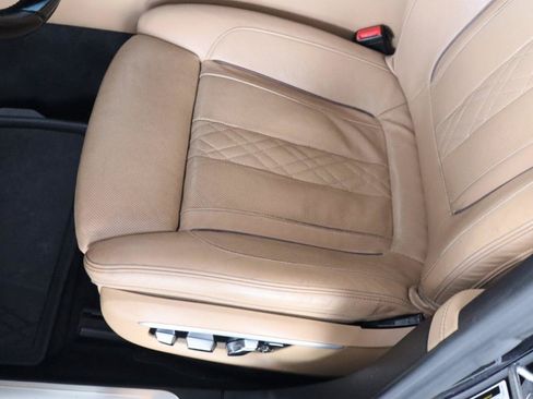 Used 2017 BMW 740i RWD image 12