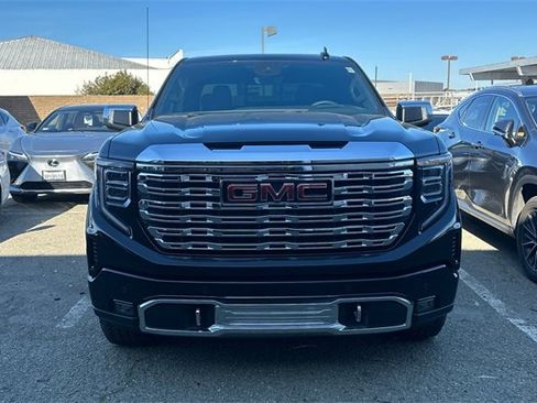 Used 2025 GMC Sierra 1500 Denali w/ Technology Package image 5