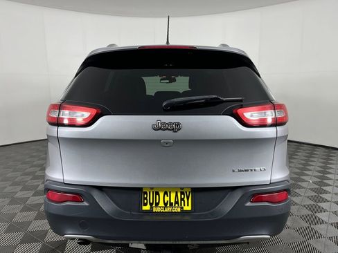 Used 2016 Jeep Cherokee Limited image 7