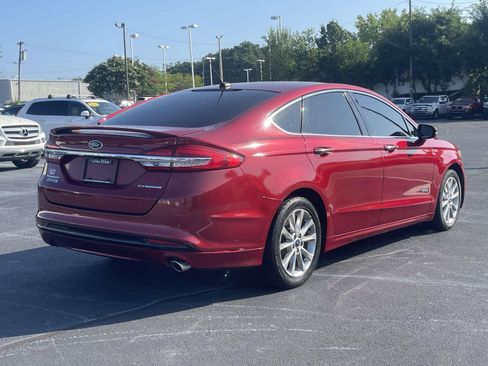 Used 2017 Ford Fusion Energi Titanium FWD image 7
