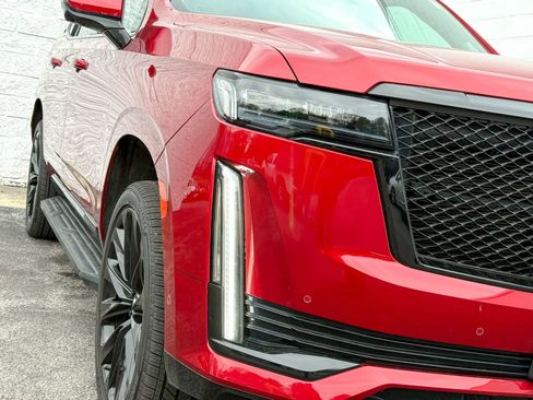 Certified 2023 Cadillac Escalade Sport Platinum image 4