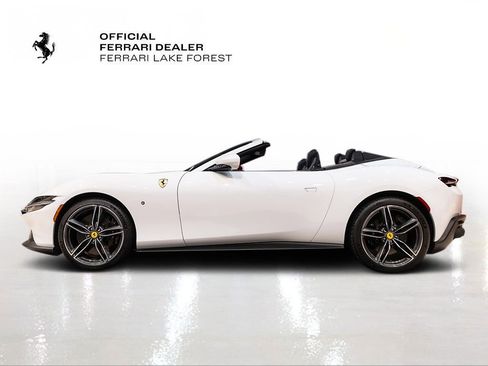 Used 2025 Ferrari Roma Spider image 3