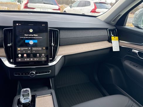 New 2026 Volvo XC90 B5 Core w/ Protection Package image 19