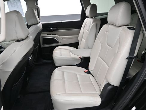 Used 2022 Kia Telluride EX w/ EX Premium Package AWD/4WD image 28